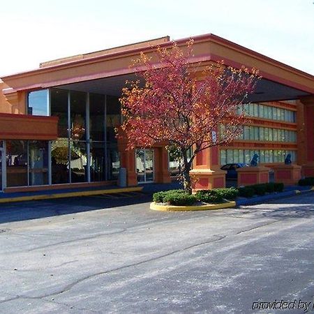 A Victory Inn & Suites - Muskegon Extérieur photo