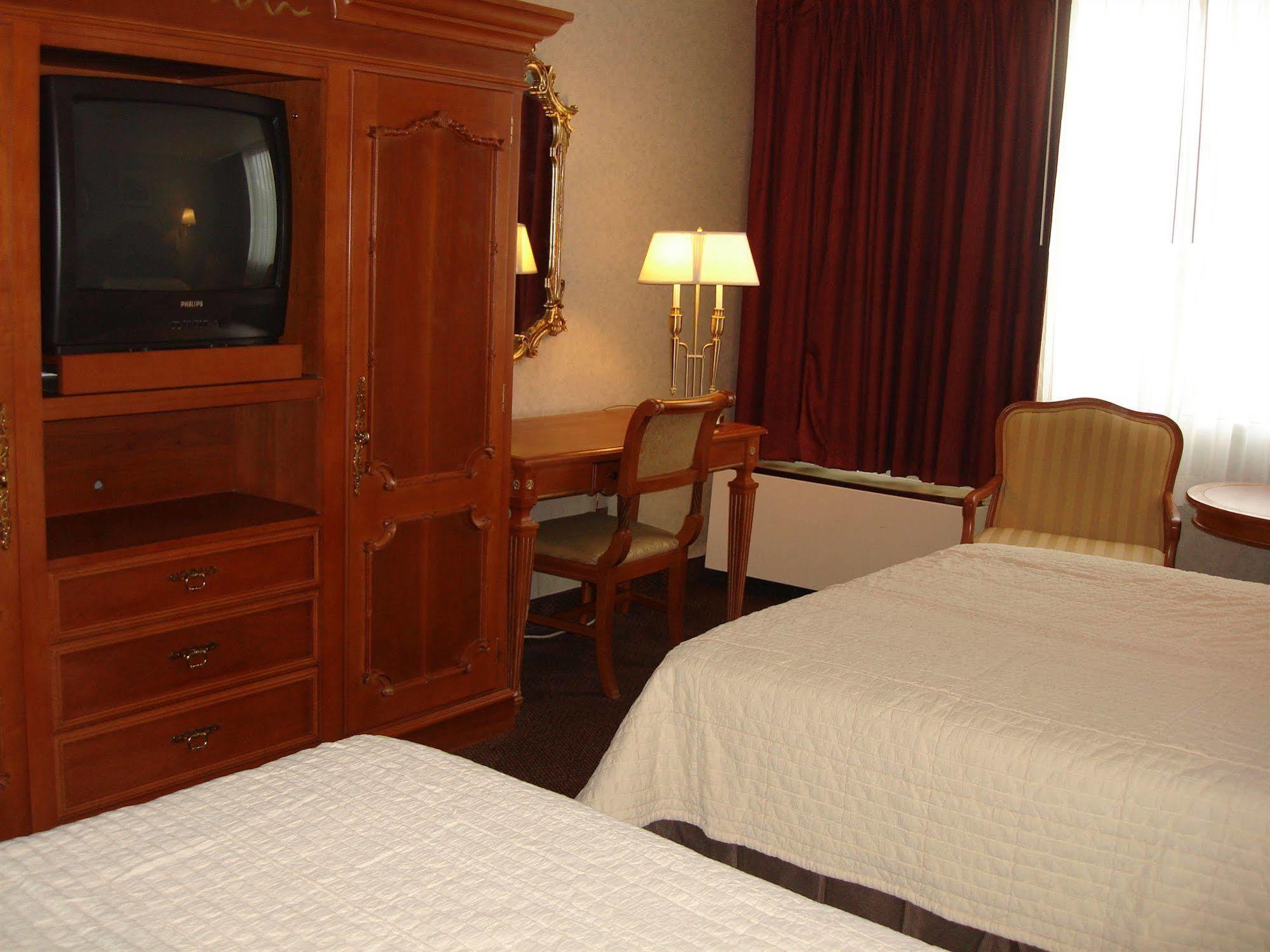 A Victory Inn & Suites - Muskegon Extérieur photo